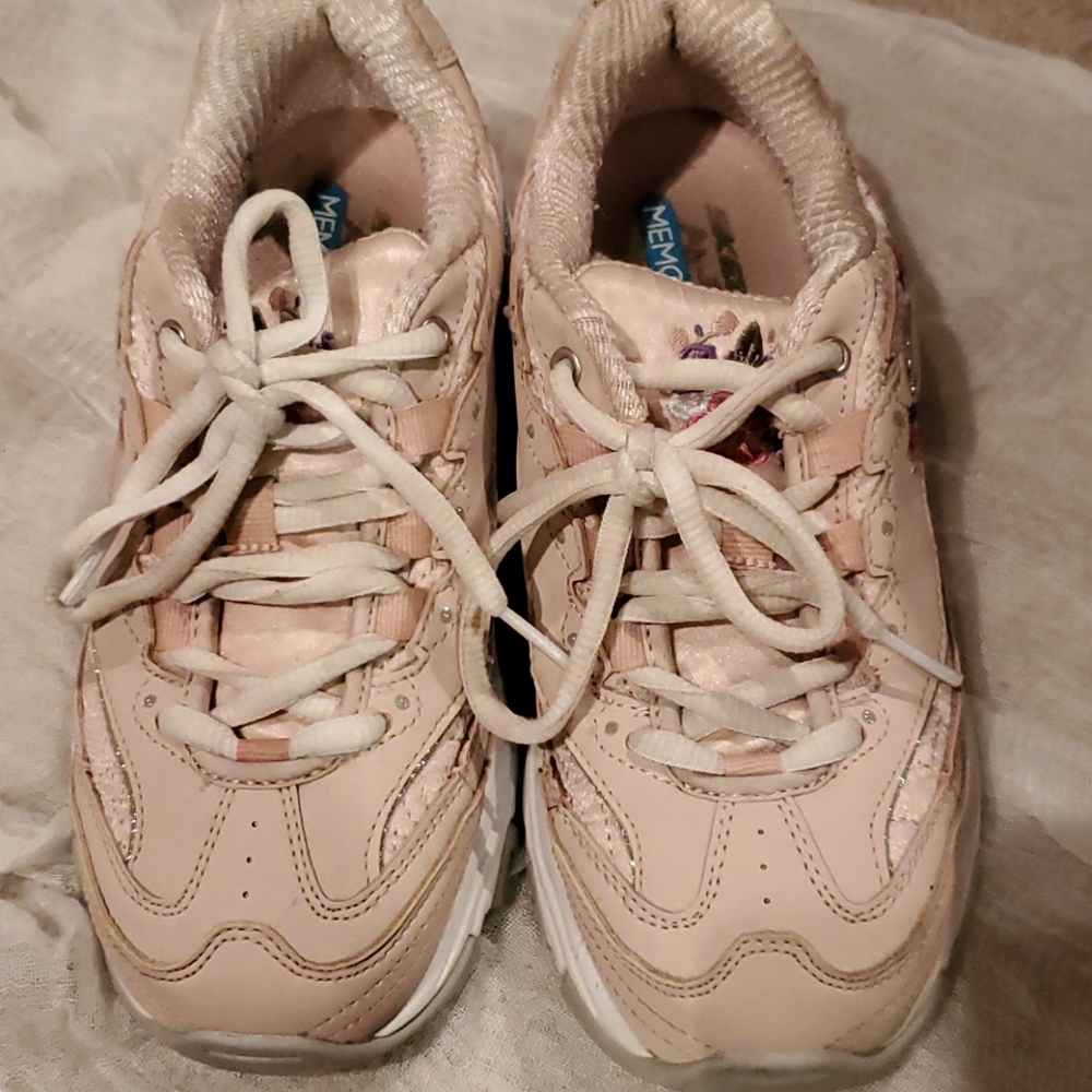 SKECHERS GIRLS TENNIS SHOES SZ3